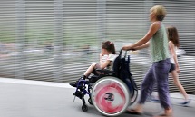 Родители и опекуны детей-инвалидов смогут получить дополнительный оплачиваемый отпуск