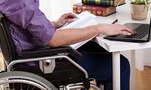 Опубликован  закон, сохраняющий социальные доплаты к пенсии работающих несовершеннолетних инвалидов